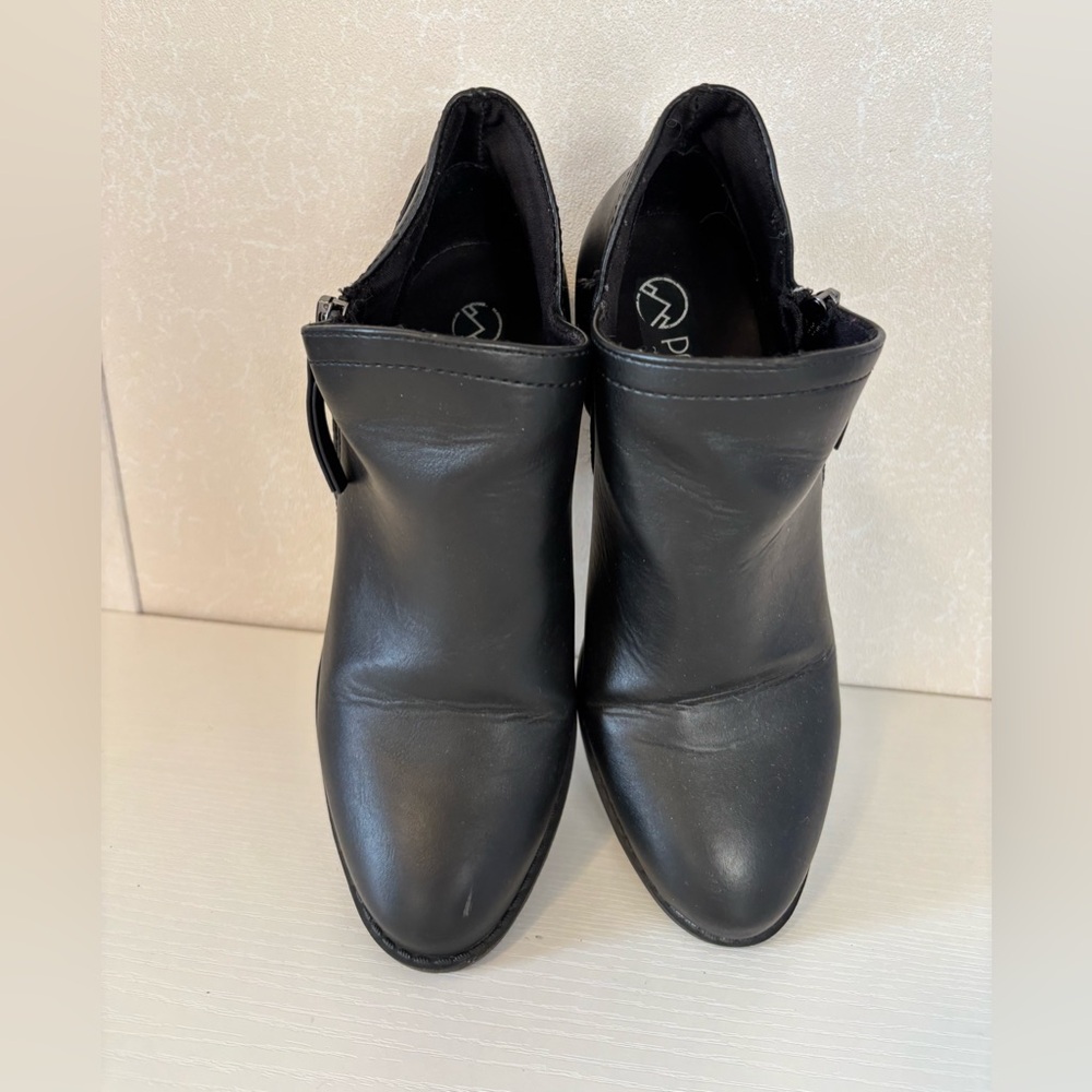 Pacifica | Black Ankle Boots | 6M - Picture 6 of 6